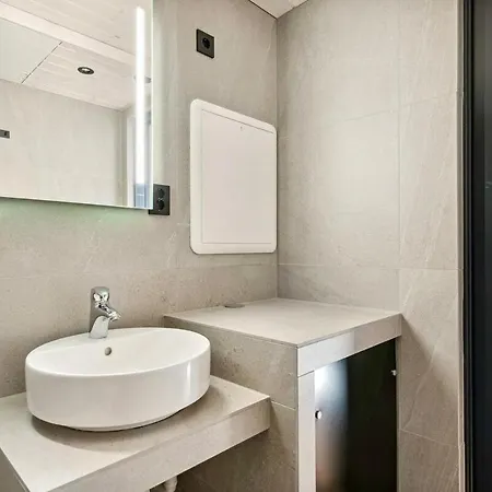Appartamento Modern With Mountains And Sea Views In