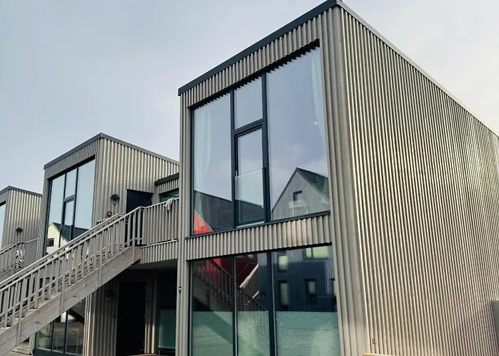 Modern With Mountains And Sea Views In * Henningsvær