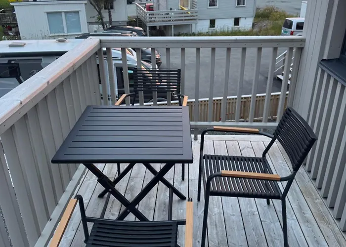 Modern With Mountains And Sea Views In Apartmán